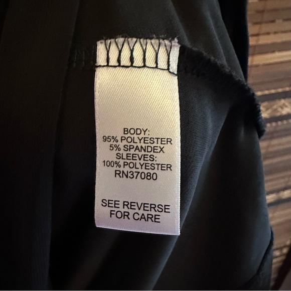 🌟3/$20🌟 Long sleeve shirt with sheer ruffle sleeve - Picture 5 of 5